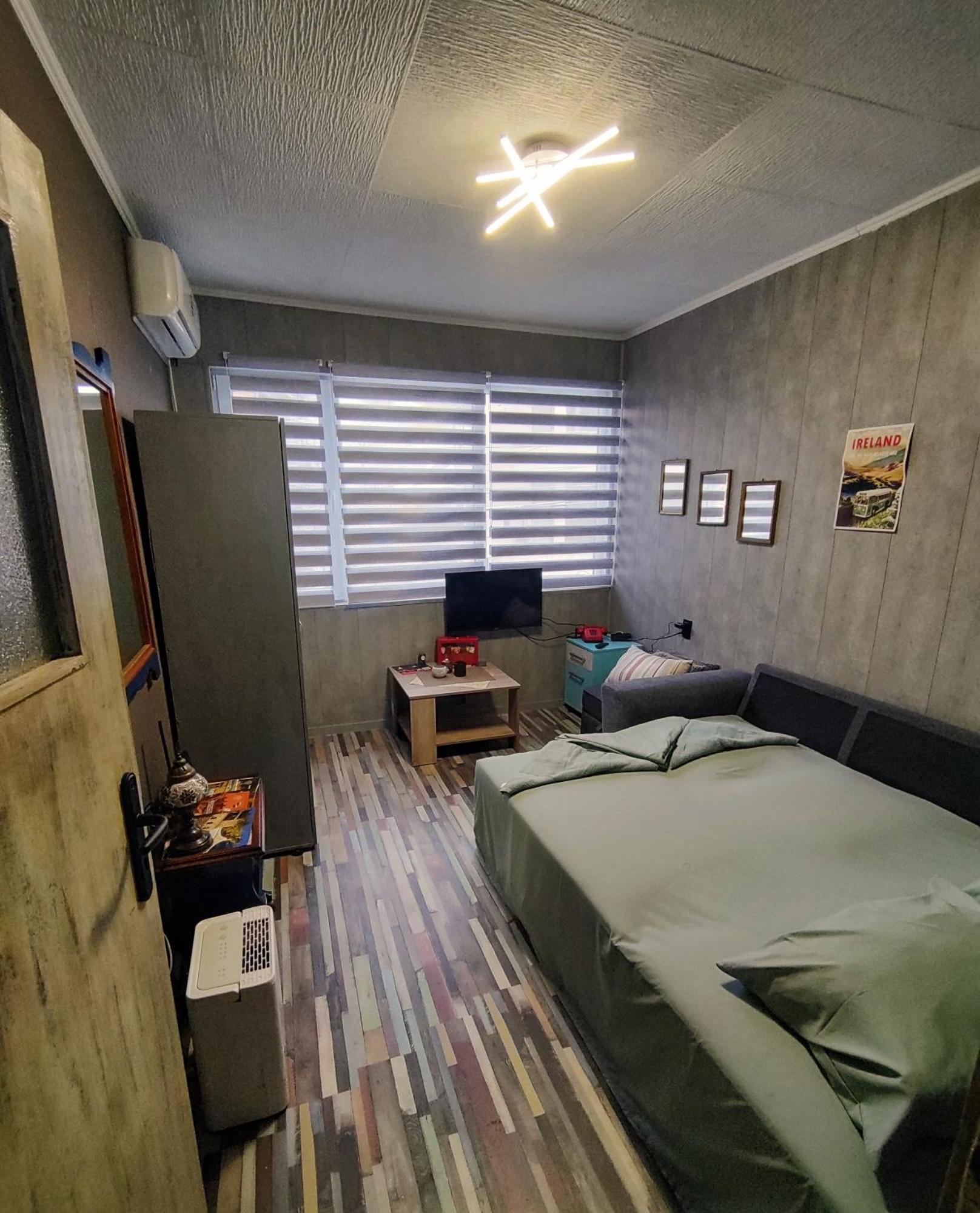 Studio Flat In The Center Of Velikotarnovo,Garibaldi Apartment Veliko Tarnovo Ngoại thất bức ảnh